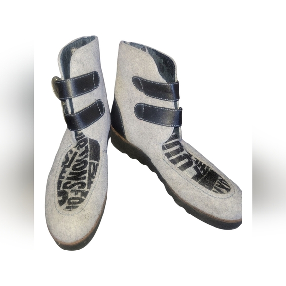 Desigual Women's Stylish Gray and Black Felt Winter Snow Buckle Boots Sz 40 - Picture 6 of 8